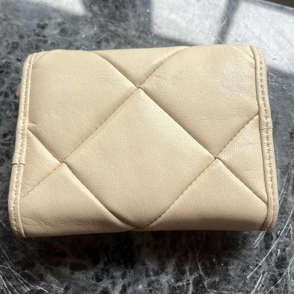 Cole Haan Bryant Trifold Quilted Leather Wallet - Picture 2 of 16